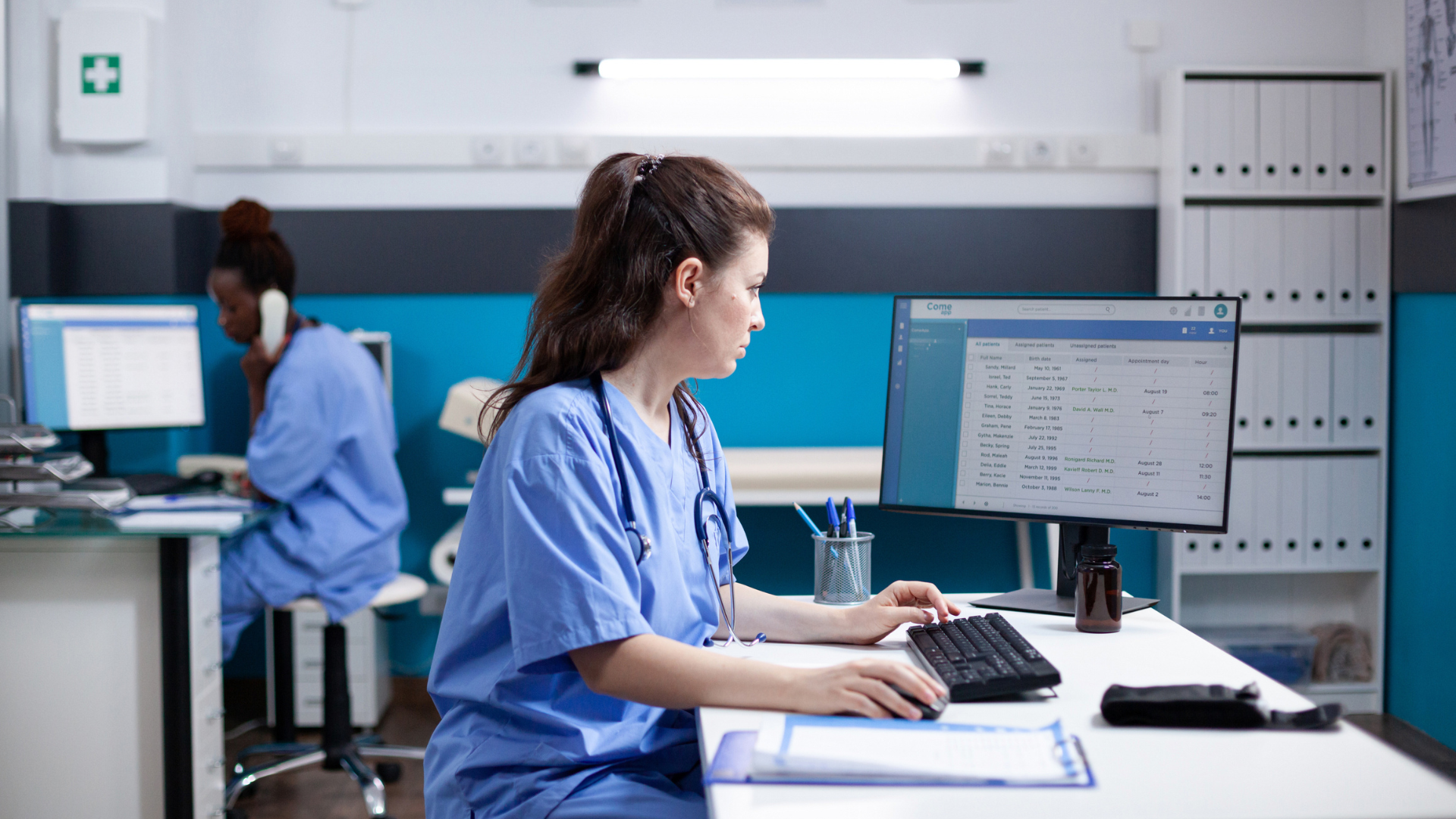 Header banner for the automation of the patient admission process